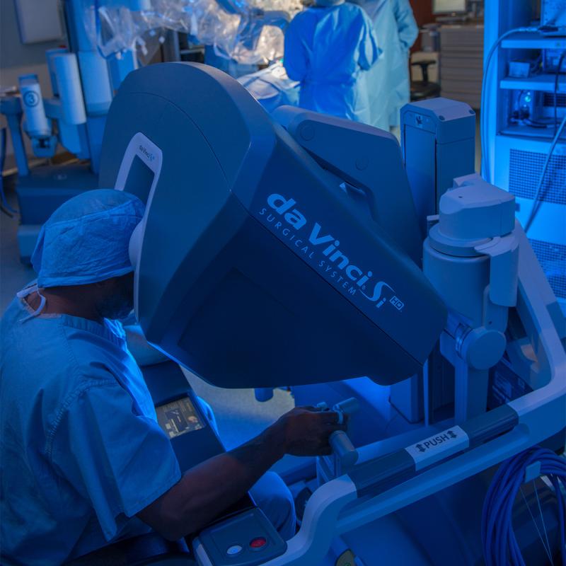 Robotic-Assisted Surgery | UChicago Medicine AdventHealth