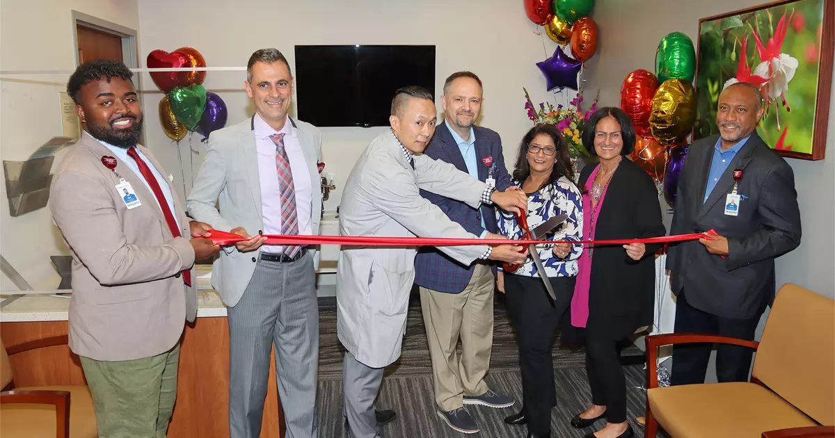 UChicago Medicine AdventHealth GlenOaks Unveils New Clinic to Help ...